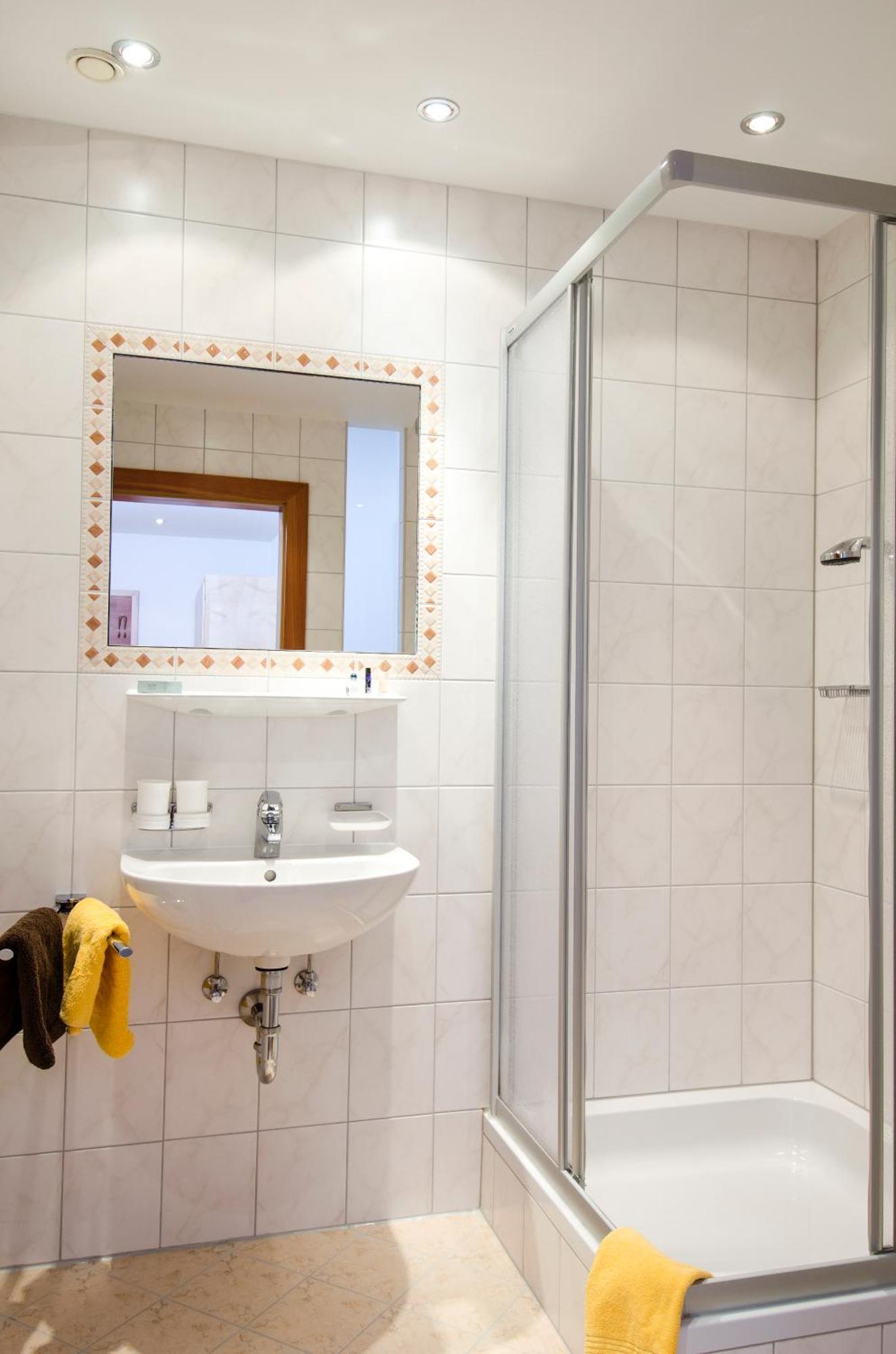 Apart Fridl See Quarto foto